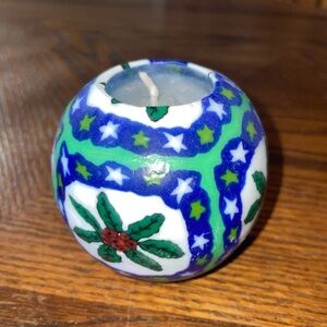 Vintage Glowing/ iIlluminating Candle Round with Holly Design